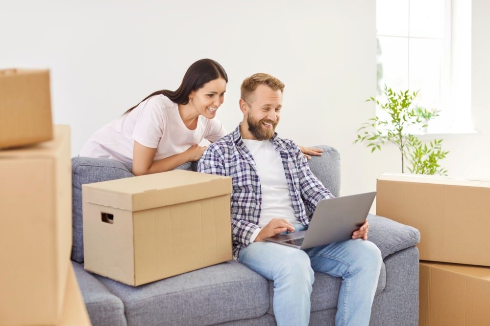 Aan wie geef je je verhuizing door